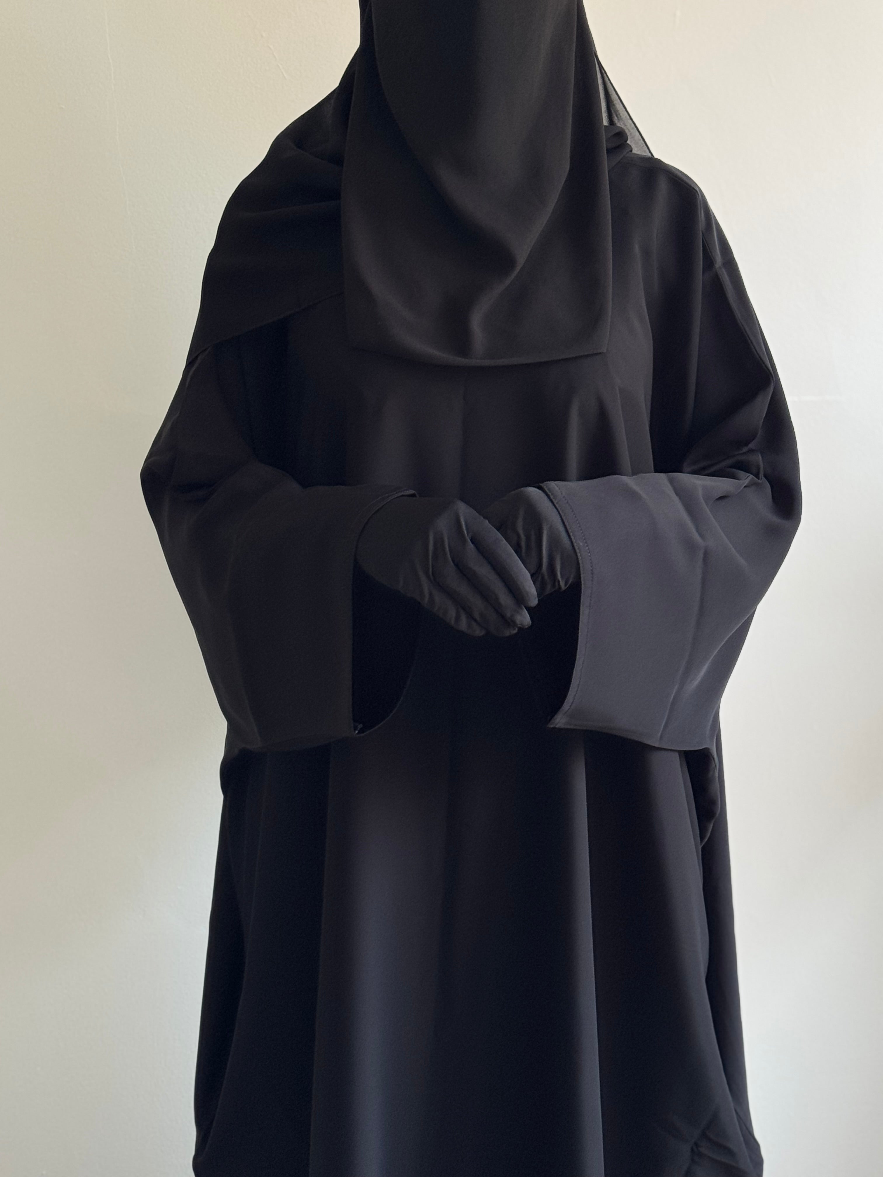 Layl Abaya